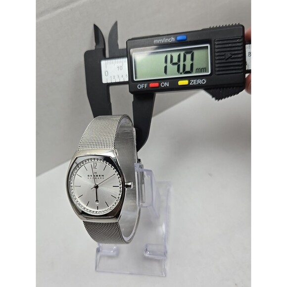 Skagen Asta SKW2049 Womens Watch Quartz Silver Crystals Mesh Band New Battery - Picture 6 of 10